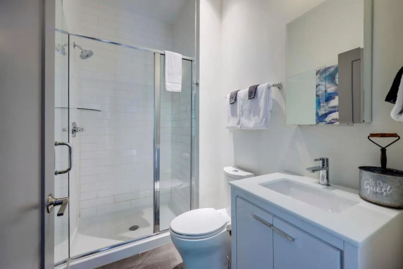 Modern Townhome, Large Game Room, 10Min To Downtown! Sleeps 10! Nashville Holiday home